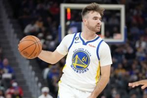 24小时签6个！勇士双向合同压哨签约后卫斯潘塞！