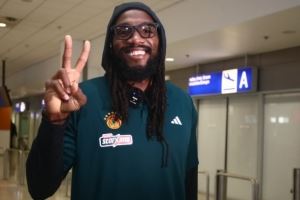 欧记：“半兽人”法里埃德已抵达雅典 正式签约希帕纳辛奈科斯