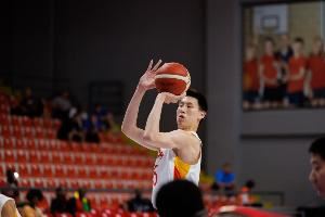 郇斯楠选择普渡大学原因有二：球风更适合、与那里的教练沟通更好