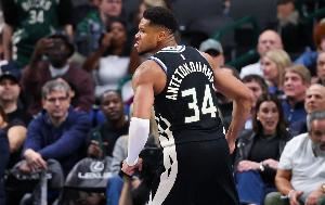 里弗斯谈字母哥缺阵：这场我们研究过最合适轮休 早上还劝他别打